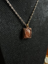 Load image into Gallery viewer, Sunstone electroformed copper stone necklace