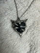 Load image into Gallery viewer, Onyx heart necklace

