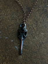 Load image into Gallery viewer, Onyx bird skull
