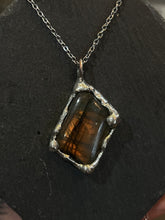 Load image into Gallery viewer, Large Flashy labradorite necklace Tiffany technique
