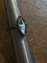 Load image into Gallery viewer, Abalone ring size 8
