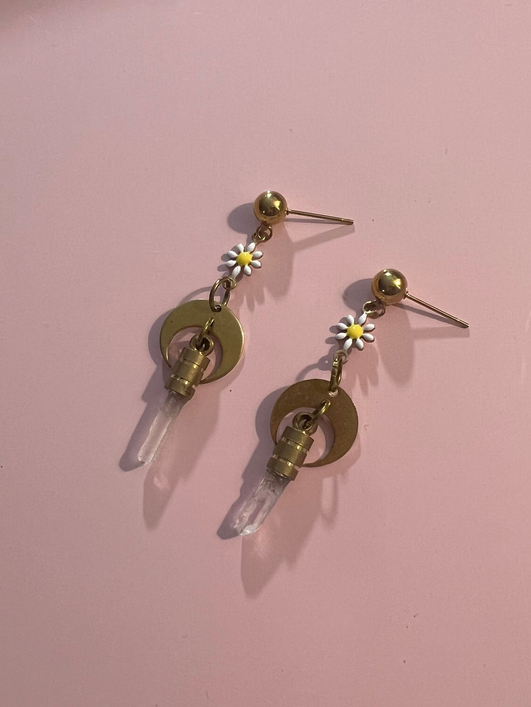 Quartz and daisy earrings