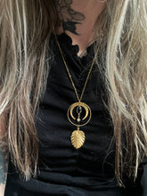 Load image into Gallery viewer, Dangle necklace
