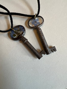 Skeleton key floral necklace