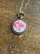 Load image into Gallery viewer, Ornate floral necklace
