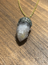 Load image into Gallery viewer, Spirit quartz necklace
