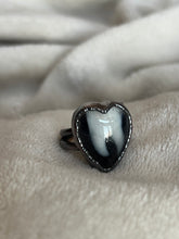 Load image into Gallery viewer, Tooth ring size 6.5
