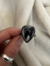 Load image into Gallery viewer, Tooth ring size 4
