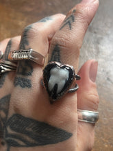 Load image into Gallery viewer, Tooth ring size 7

