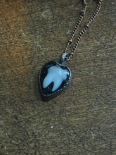 Load image into Gallery viewer, Tooth necklace

