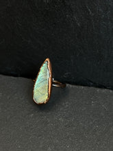 Load image into Gallery viewer, Flashy labradorite ring size 7
