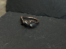 Load image into Gallery viewer, 3 pearl ring size 7
