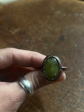 Load image into Gallery viewer, Serpentine ring size 7.25
