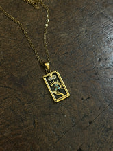 Load image into Gallery viewer, The magician necklace
