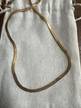 Load image into Gallery viewer, Herringbone necklace
