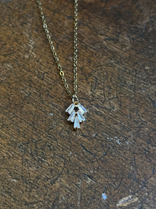 Leaf stone necklace
