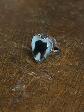 Load image into Gallery viewer, Tooth ring size 7.5
