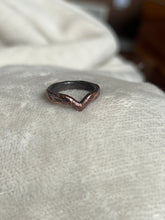 Load image into Gallery viewer, Plain coffin stacking ring size 5

