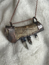 Load image into Gallery viewer, Antler necklace
