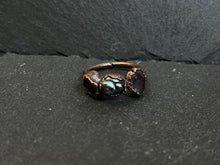 Load image into Gallery viewer, 3 pearl ring size 7
