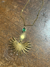 Load image into Gallery viewer, Dangle fan necklace
