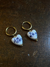 Load image into Gallery viewer, Floral heart earrings
