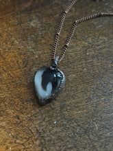 Load image into Gallery viewer, Tooth necklace

