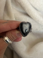 Load image into Gallery viewer, Tooth ring size 6.5

