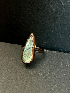 Flashy labradorite ring size 7