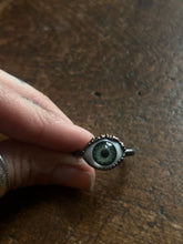 Load image into Gallery viewer, Green Eye ring size 8.25
