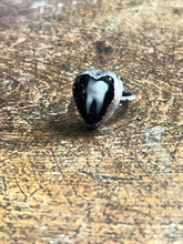Load image into Gallery viewer, Tooth ring size 6
