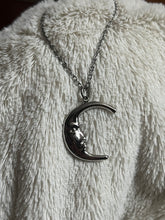 Load image into Gallery viewer, Moon necklace
