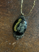 Load image into Gallery viewer, Ornate floral necklace
