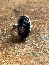 Load image into Gallery viewer, Dice ring size 5
