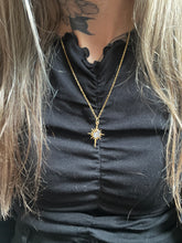 Load image into Gallery viewer, Star and flower necklace
