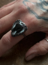 Load image into Gallery viewer, Tooth ring size 7.5
