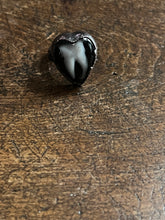 Load image into Gallery viewer, Tooth ring size 4
