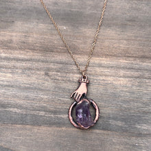 Load image into Gallery viewer, Amethyst hand necklace

