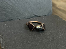 Load image into Gallery viewer, 3 pearl ring size 7
