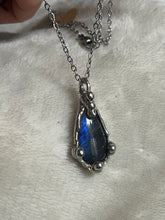 Load image into Gallery viewer, Labradorite necklace
