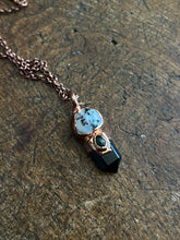 Load image into Gallery viewer, sphere and point necklace
