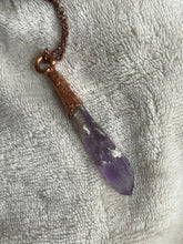 Load image into Gallery viewer, Amethyst point stone necklace
