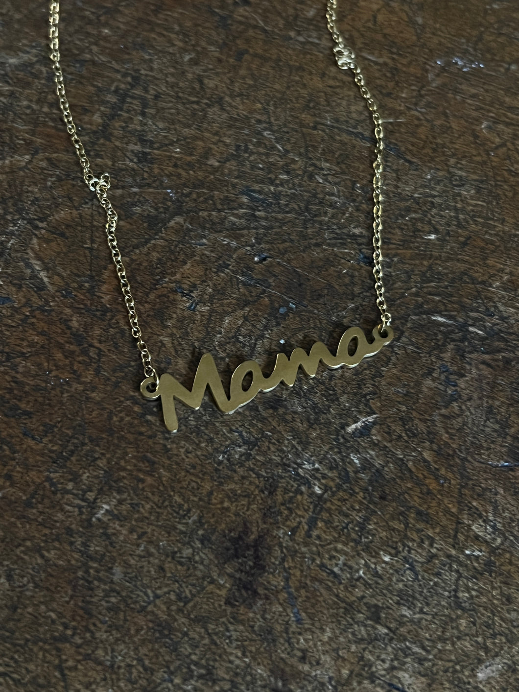 Mama necklace