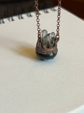 Load image into Gallery viewer, Crystal cauldron necklace
