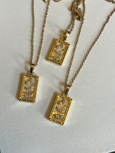 Load image into Gallery viewer, The moon tarot card necklace
