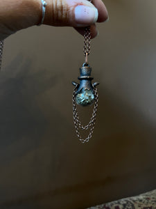 Crystal vile necklace