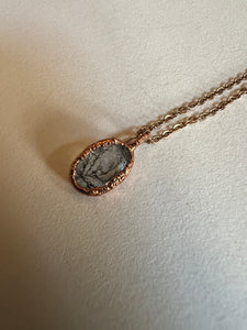 Dainty Dendrite Agate necklace