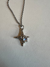 Load image into Gallery viewer, Star necklace
