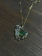 Load image into Gallery viewer, Beach glass necklace
