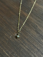 Load image into Gallery viewer, Star necklace
